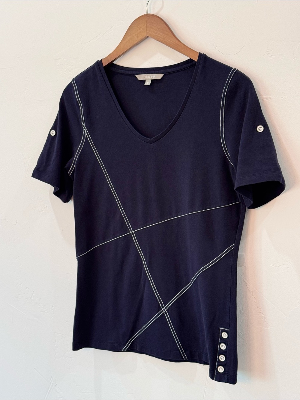 Yarra Trail Navy V-Neck Short Sleeve Top White Contrast Stitching Women's Size S - Picture 2 of 9